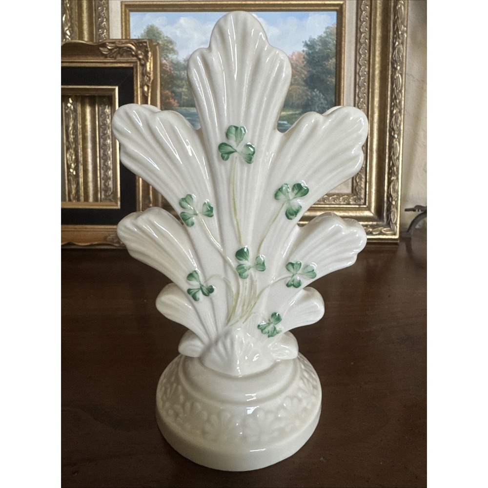 Belleek Ireland Shamrock Fan Vase Gold 7th Mark 1980-1992 VTG Porcelain READ